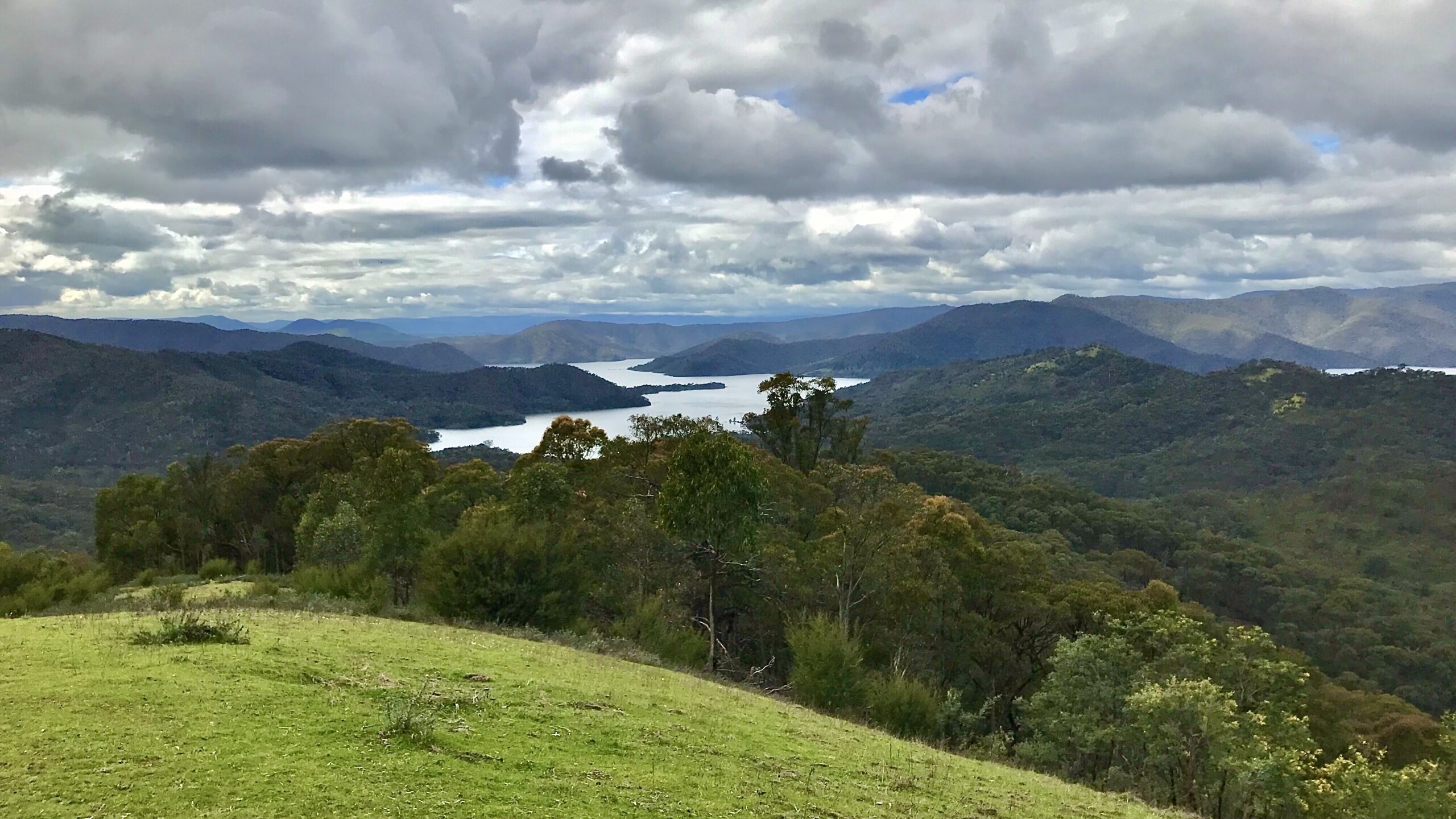 Devils River Lake Eildon National Park